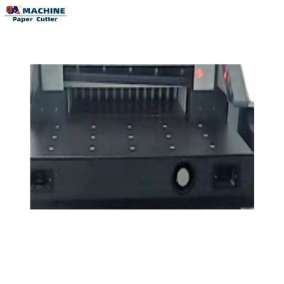 3A Tagliacarte elettrica con sistema idraulico e dimensioni 128cm * 95cmm * 136cm