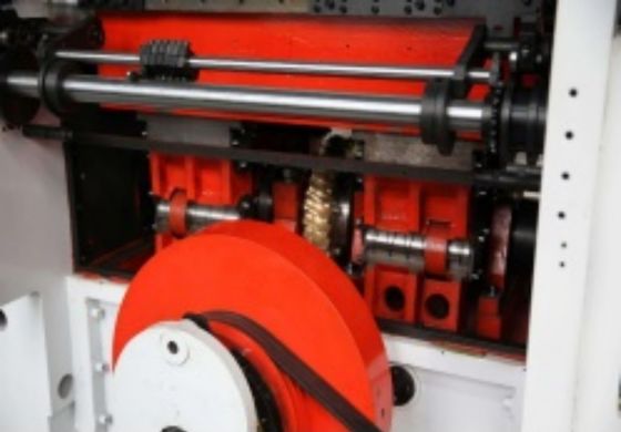 480 * 450 mm Min Paper Size CQT-1520 Automatic Die Cutter con stripping e creasing