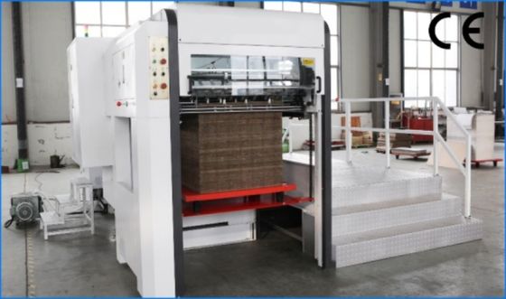 480 * 450 mm Min Paper Size CQT-1520 Automatic Die Cutter con stripping e creasing