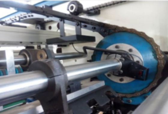 20kw di potenza nominale Flat Table Die Cutting and Creasing Machine CQT-1520 con stripping
